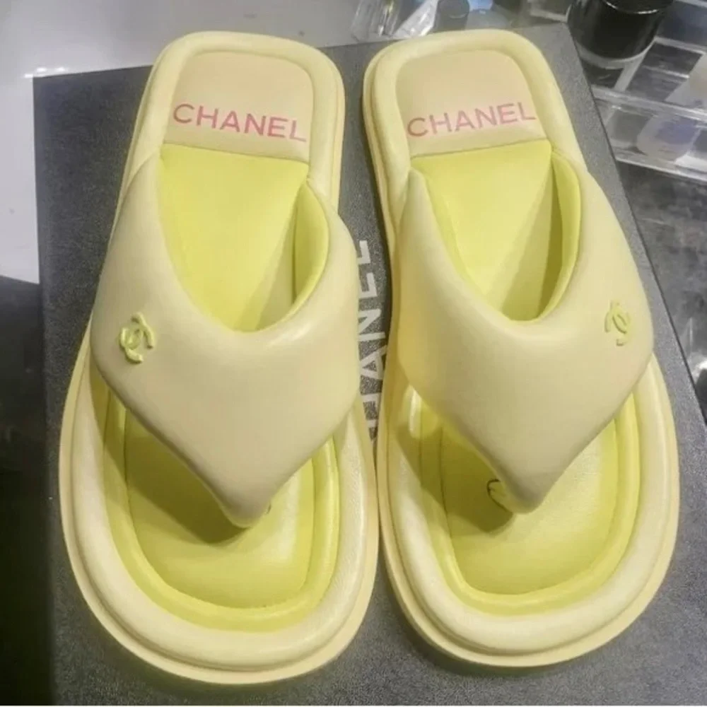 Chanel Flip Flops 22P Lambskin Padded Pool Thong FlipFlop Pillow Sandals Slides
